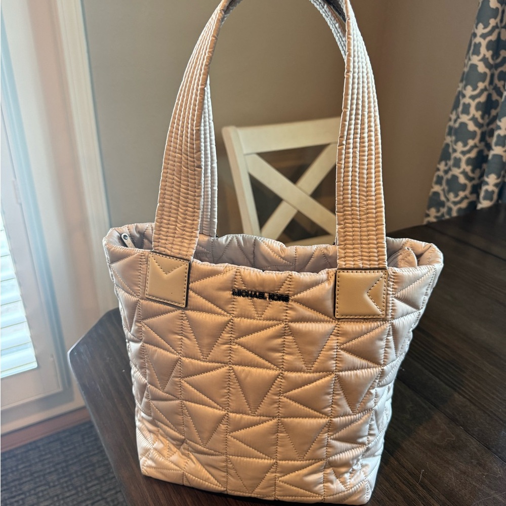 Quilted Grey Zippered Tote